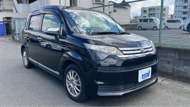 2013 Toyota SPADE F