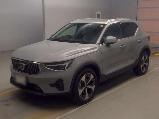 2024 VOLVO VOLVO XC40 Ultra B4