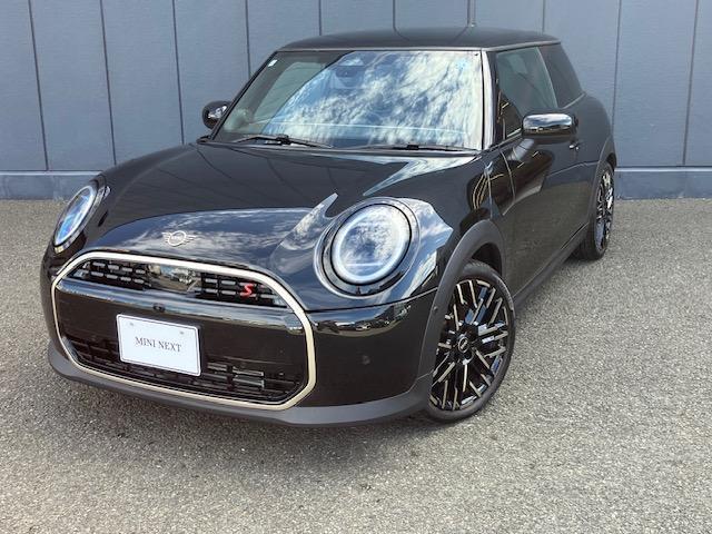 2026 MINI 3HB Cooper S Favored Trim