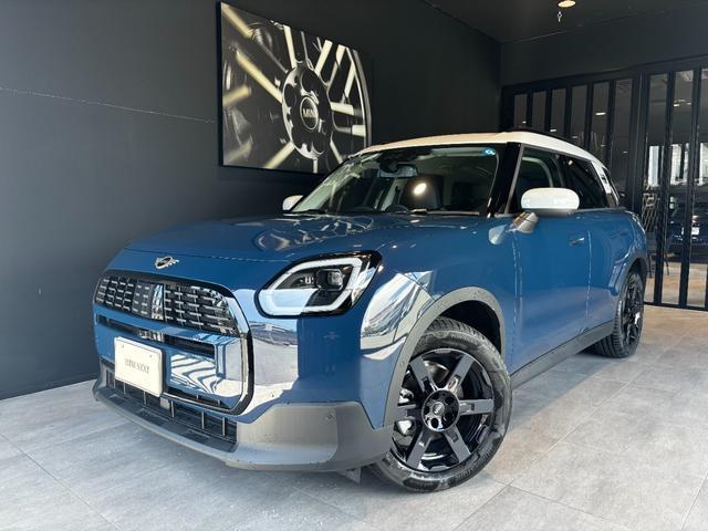 2026 MINI Countryman Countryman C Classic Trim