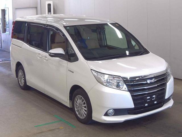 2014 Toyota NOAH Hybrid G