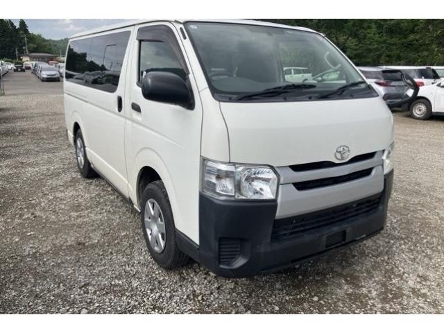 2017 Toyota HIACE VAN DX 4WD
