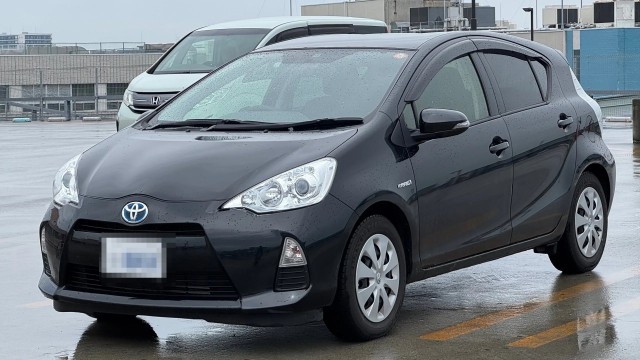 2014 Toyota AQUA S