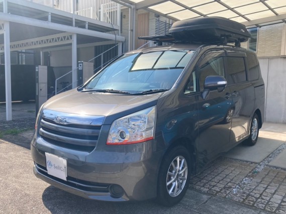 2010 Toyota Noah YY