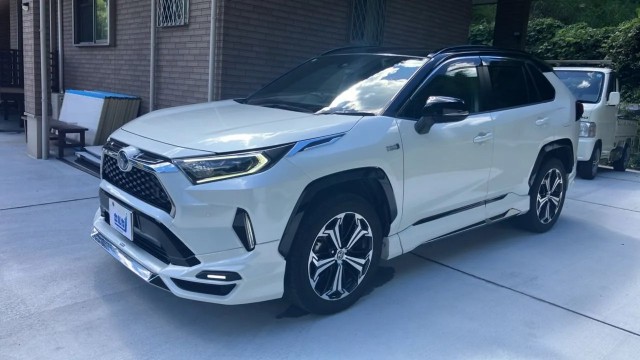 2021 Toyota RAV4 PHEV Black Tone