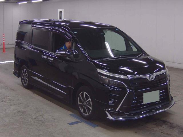 2019 Toyota Voxy ZS Kirameki?