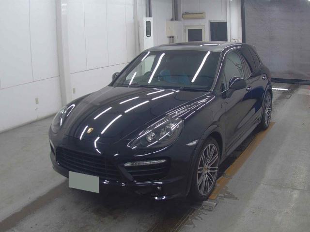 2012 Porsche Cayenne GTS