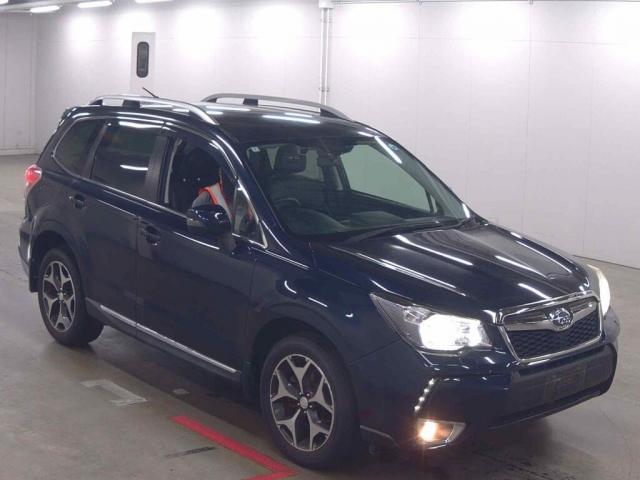 2014 SUBARU Forester 2.0XT EyeSight — Photo 1
