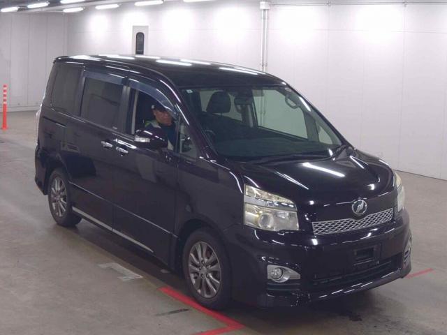 2013 Toyota Voxy ZS Kirameki Z