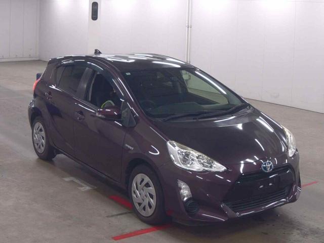 2016 Toyota AQUA S — Photo 1