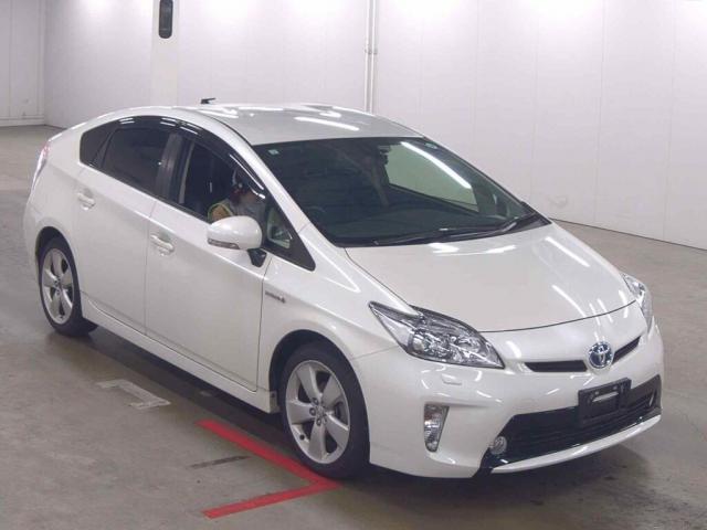 2013 Toyota Prius G Touring Selection — Photo 1