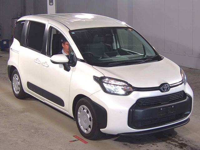 2024 Toyota Sienta Hybrid Hybrid X