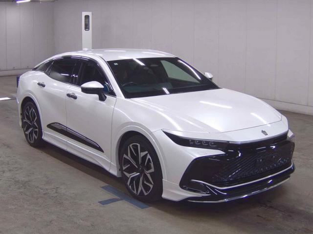 2023 Toyota Crown Crossover G Advanced Leather Package