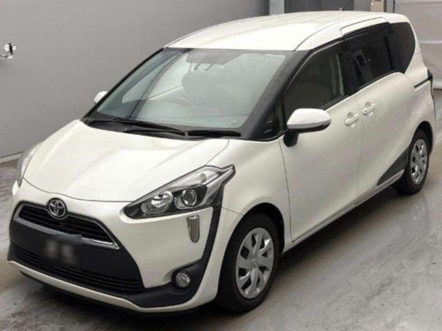 2017 Toyota Sienta X — Photo 1