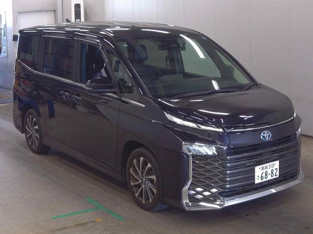 2022 Toyota VOXY Hybrid S-Z