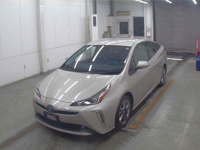 2020 Toyota Prius A Touring Selection — Photo 1