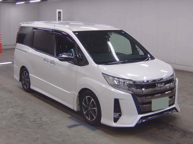 2021 Toyota Noah Si Double Bee? — Photo 1