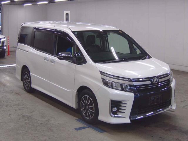 2016 Toyota VOXY ZS Kirameki?