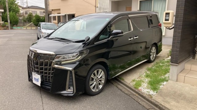2021 Toyota Alphard 2.5S Type Gold?