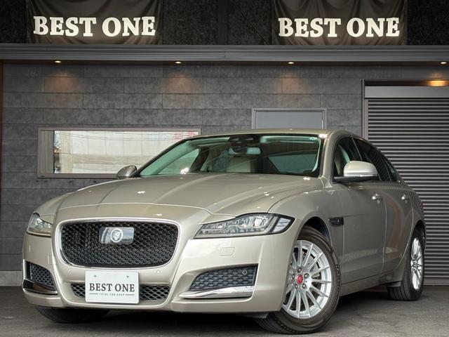 2017 Jaguar XF Pure