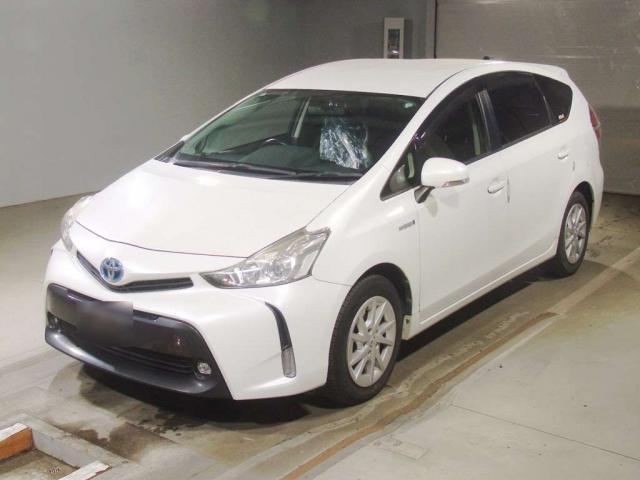2015 Toyota PRIUS ALPHA S — Photo 1