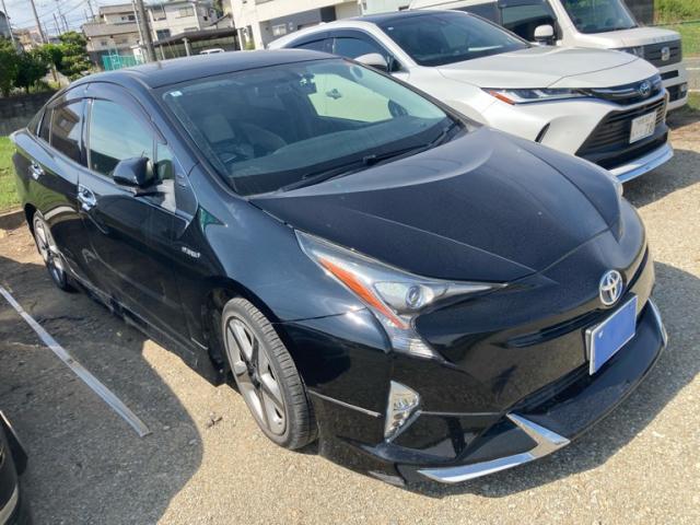 2016 Toyota Prius S Touring Selection