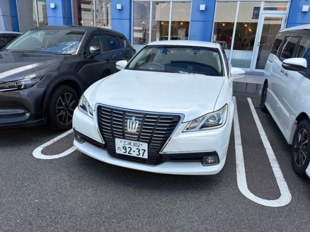 2013 Toyota Crown Hybrid Hybrid Royal Saloon