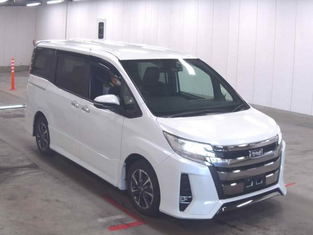 2021 Toyota Noah Si Double Bee? — Photo 1