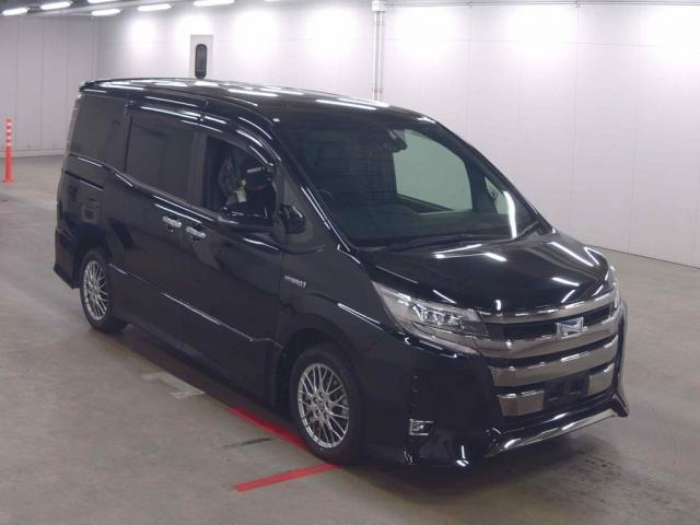 2019 Toyota Noah Hybrid Hybrid Si Double Baby? 10-inch Navi Rear Seat Monitor