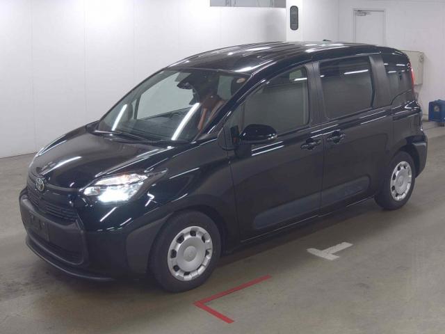 2023 Toyota Sienta G — Photo 1