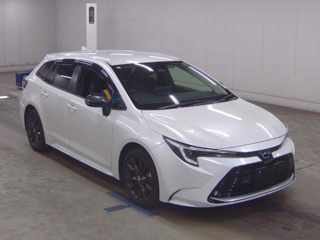 2023 Toyota Corolla Touring Double VVi