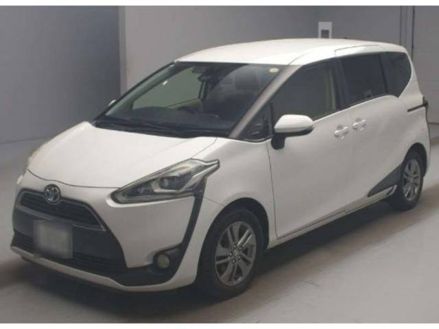 2015 Toyota Sienta G — Photo 1