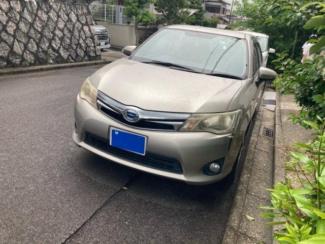 2013 Toyota COROLLA AXIO Hybrid — Photo 1