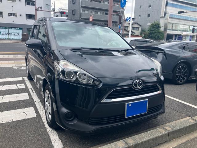 2016 Toyota Sienta X — Photo 1
