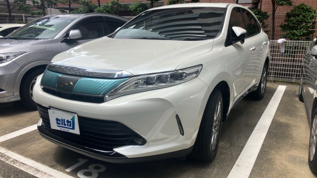 2018 Toyota Harrier Premium — Photo 1