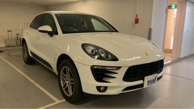 2018 Porsche Macan Macan