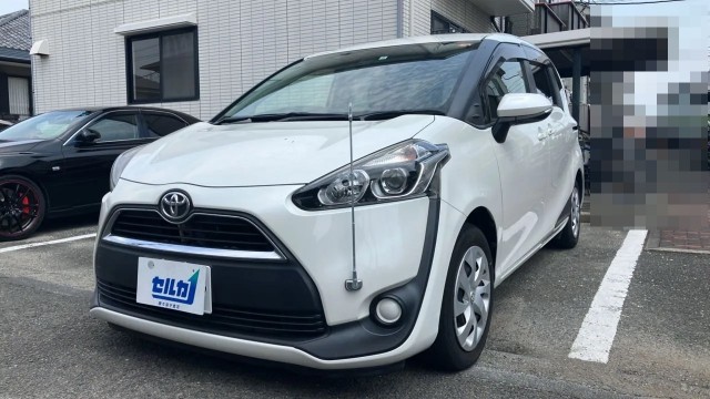2016 Toyota Sienta G — Photo 1