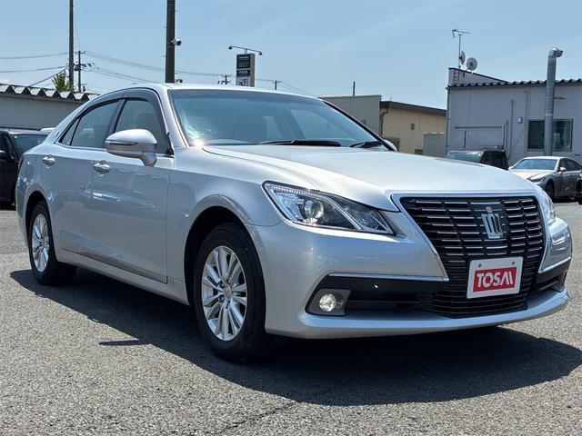 2015 Toyota Crown Royal Saloon i-Four