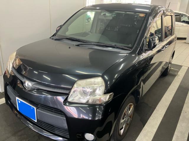 2013 Toyota Sienta Dice-G — Photo 1