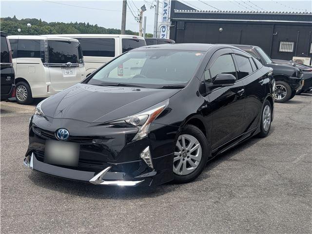 2018 Toyota Prius S Safety Plus — Photo 1