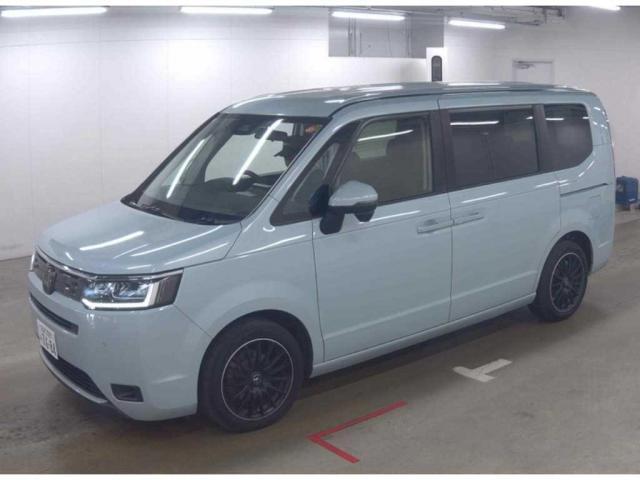 2022 Honda Step Wagon Air — Photo 1