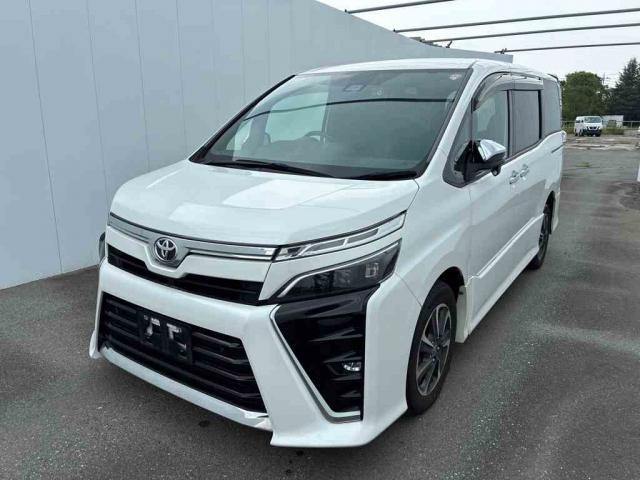 2021 Toyota Voxy ZS Kirameki? 4WD