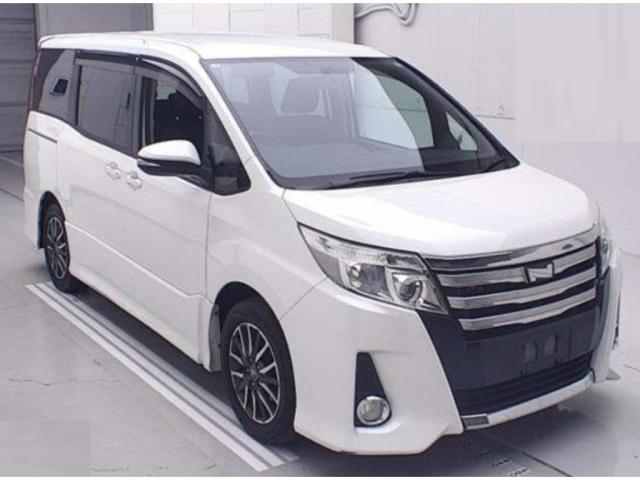 2015 Toyota NOAH Si — Photo 1