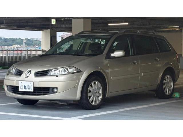 2010 Renault Megane Wagon 2.0 Premium Glass Roof