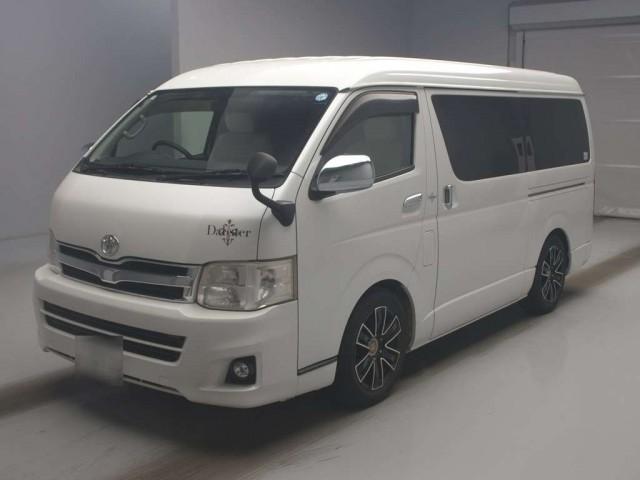 2012 Toyota HIACE WAGON GL — Photo 1