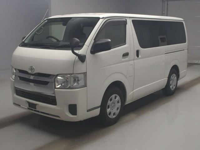 2017 Toyota HIACE VAN DX GL Package