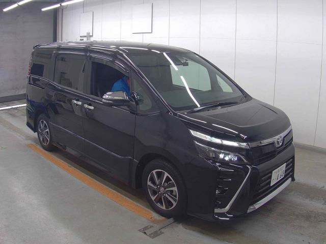 2021 Toyota Voxy ZS Kirameki?
