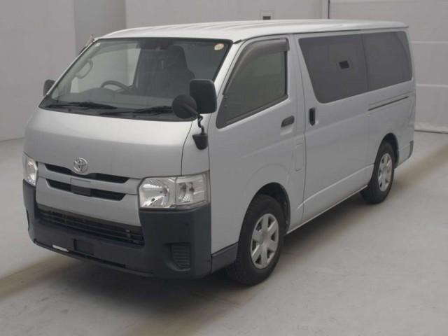 2019 Toyota HIACE VAN DX