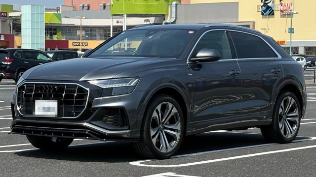 2020 Audi Q8 55 TFSI quattro Debut Package S line