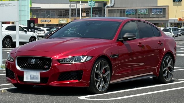 2015 Jaguar XE XE S